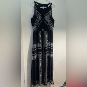 Old Navy Maxi Black Patterned Dress with Flowing Silhouette medium